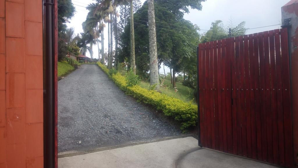 Hostal La Sultana Santa Rosa De Cabal Kültér fotó