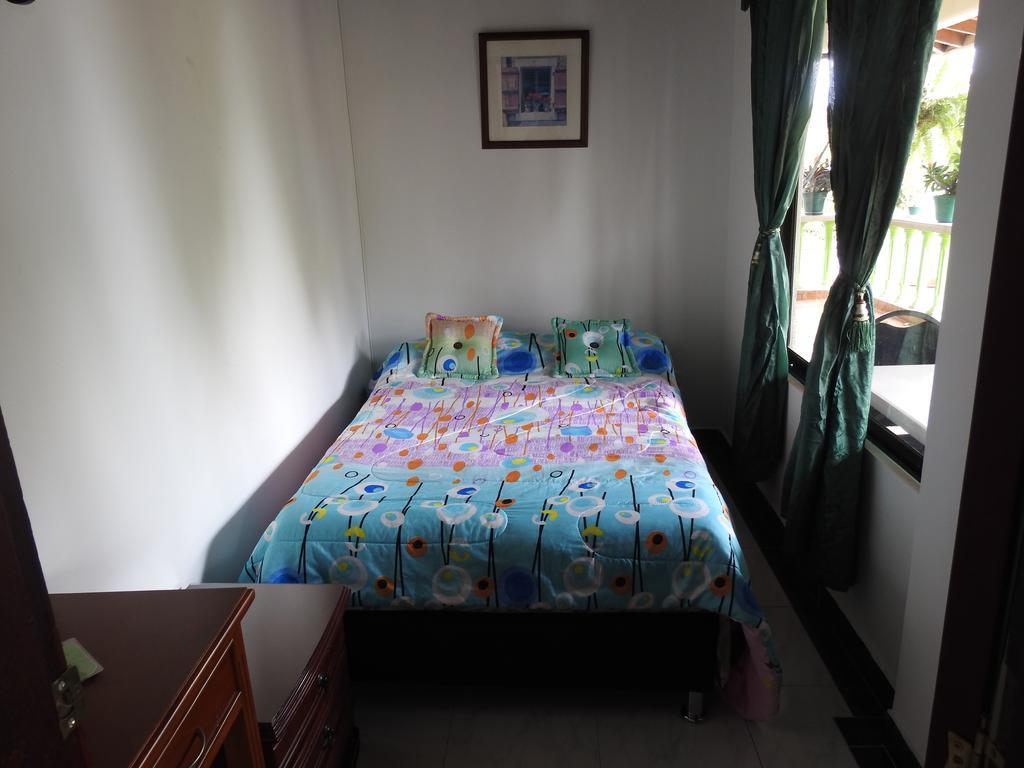 Hostal La Sultana Santa Rosa De Cabal Kültér fotó