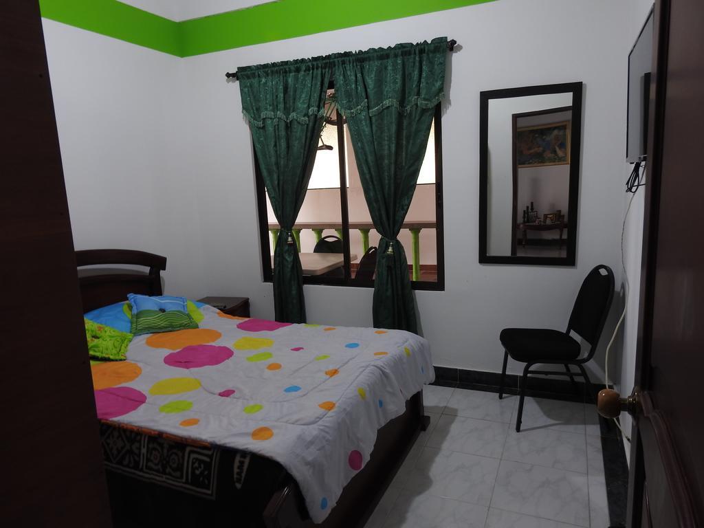 Hostal La Sultana Santa Rosa De Cabal Kültér fotó
