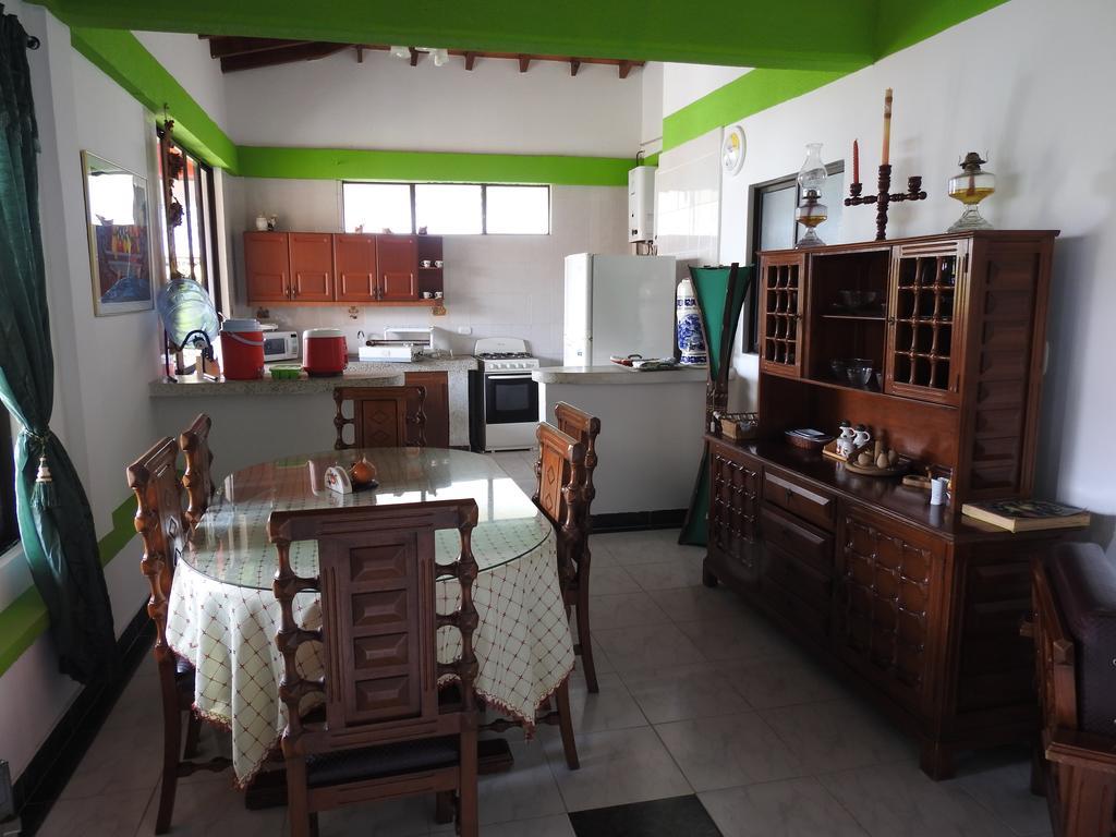 Hostal La Sultana Santa Rosa De Cabal Kültér fotó